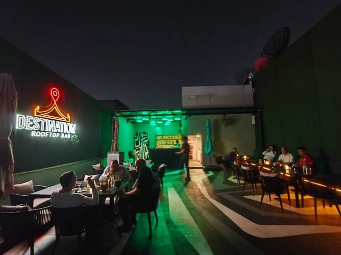 Destination RoofTop Bar
