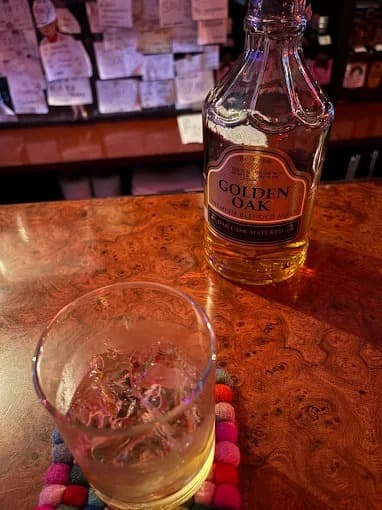 Snack&Bar Chihiro BKKで提供されるGolden Oakウイスキー