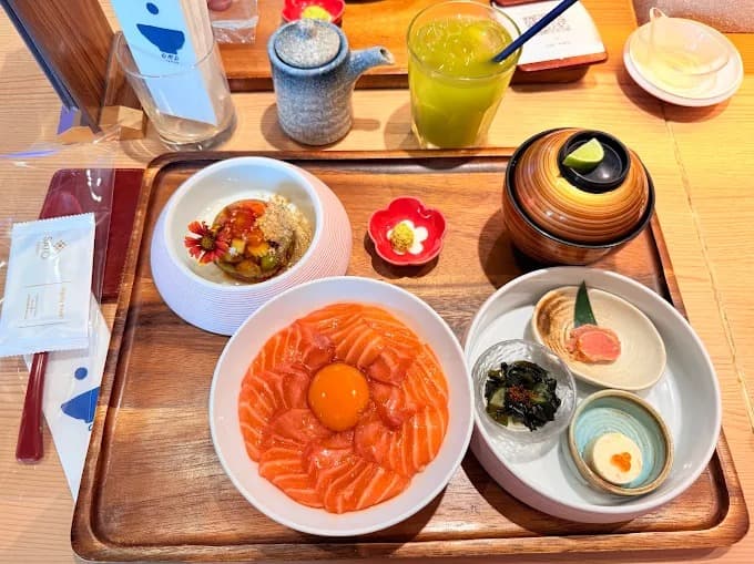 Omakase Don by Teppenの海鮮定食